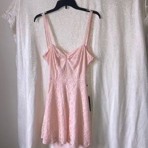 Peach, Flowy, lace dress